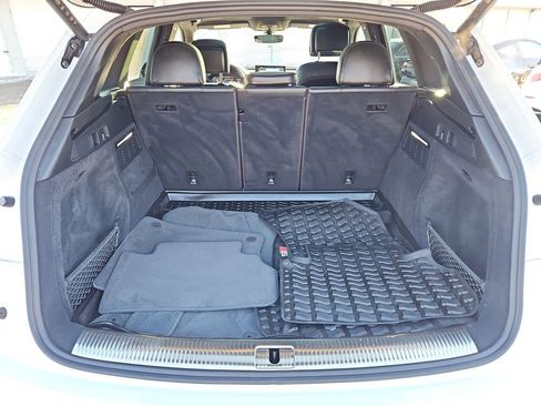 Used 2025 Audi SQ5 Premium Plus w/ Premium Plus Package image 37