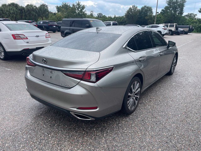 Used 2020 Lexus ES 350 w/ Premium Package FWD image 2