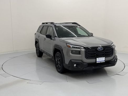 Used 2026 Subaru Outback Limited AWD/4WD image 7
