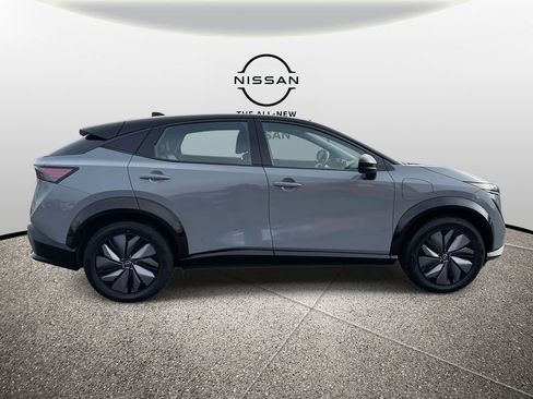 Used 2024 Nissan Ariya AWD image 5