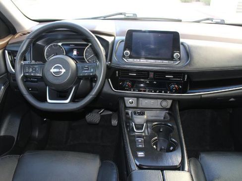 Used 2022 Nissan Rogue SL image 19