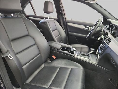 Used 2014 Mercedes-Benz C 300 4MATIC Sedan image 27