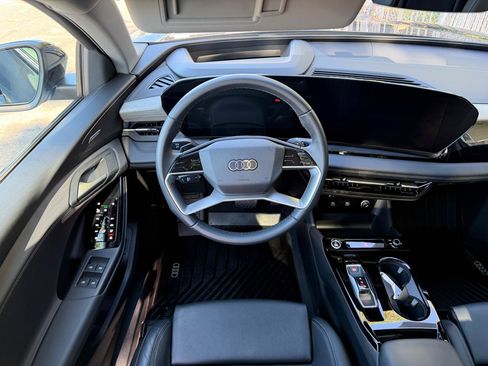 Used 2025 Audi Q6 e-tron Premium Plus w/ Premium Plus AWD/4WD image 6