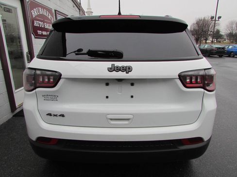 Used 2024 Jeep Compass Latitude w/ Altitude Special Edition image 3