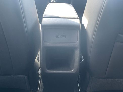 Used 2025 Buick Envista Preferred image 23