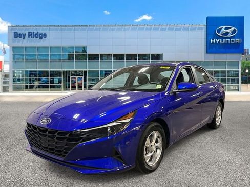 Used 2023 Hyundai Elantra SE FWD image 8