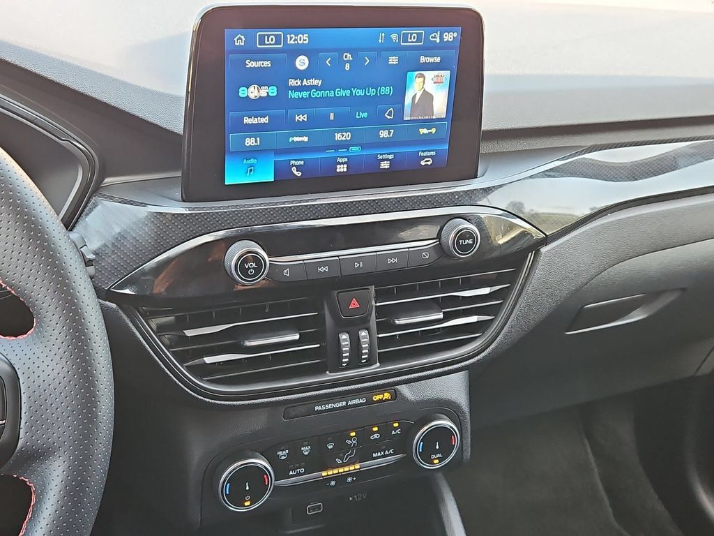Used 2025 Ford Escape ST-Line AWD/4WD image 19
