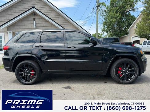 Used 2019 Jeep Grand Cherokee Altitude AWD/4WD image 8