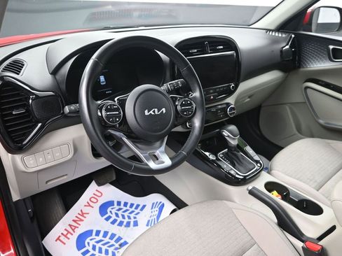 Certified 2023 Kia Soul EX image 13