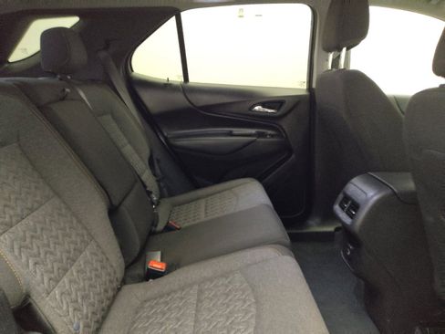 Used 2023 Chevrolet Equinox LT w/ Driver Convenience Package image 19