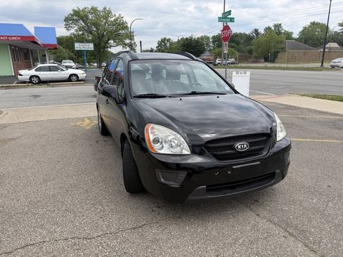 Used 2007 Kia Rondo LX w/ Convenience Pkg FWD image 15