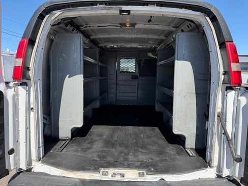 Used 2014 Chevrolet Express 2500 RWD 2500 135 image 11