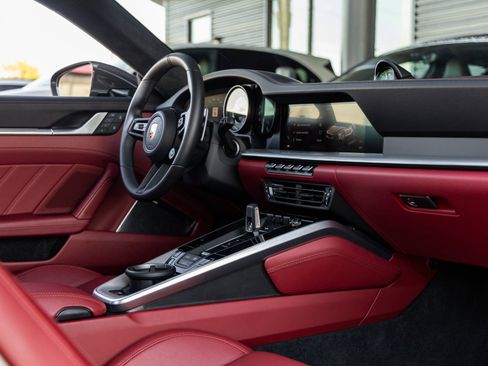 Used 2025 Porsche 911 Turbo S image 41