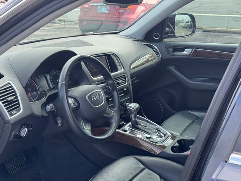 Used 2016 Audi Q5 2.0T Premium Plus w/ Technology Package AWD/4WD image 9
