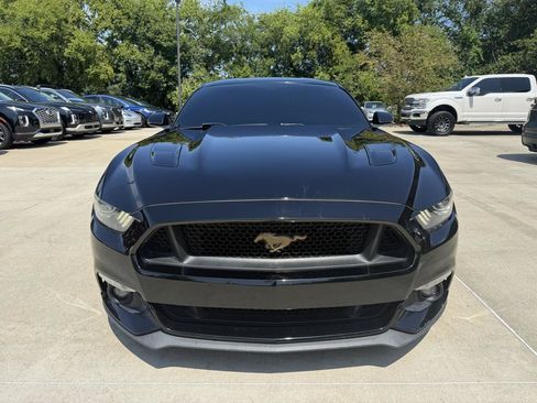Used 2016 Ford Mustang GT RWD image 2