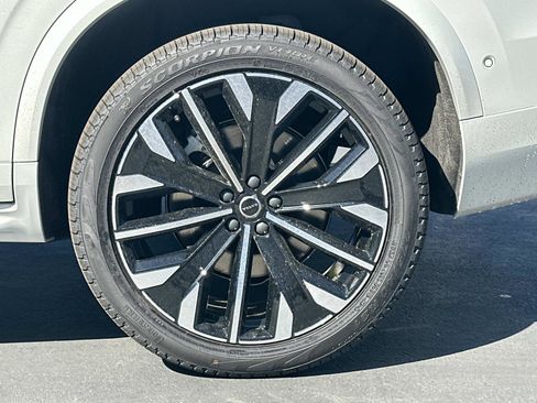 New 2026 Volvo XC90 B5 Plus image 24