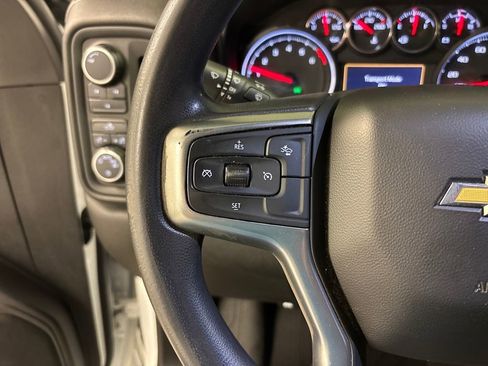 Used 2022 Chevrolet Silverado 2500 Custom w/ Custom Convenience Package image 33
