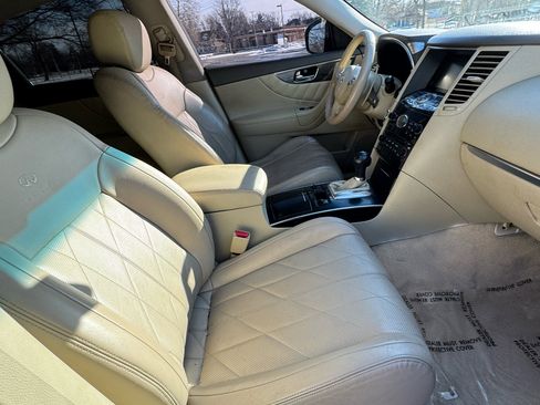 Used 2009 INFINITI FX35 AWD image 32