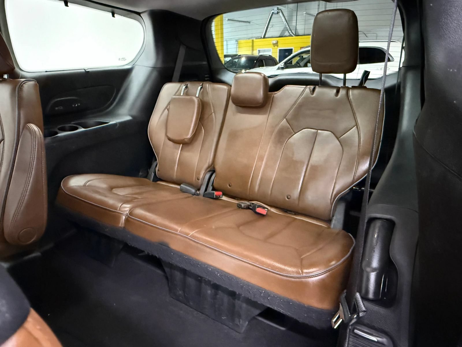 Used 2017 Chrysler Pacifica Limited FWD image 18
