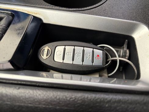 Used 2025 Nissan Altima 2.5 SV FWD image 25