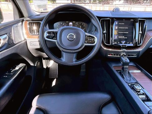 Used 2019 Volvo XC60 T6 Inscription w/ Protection Package Premier AWD/4WD image 7