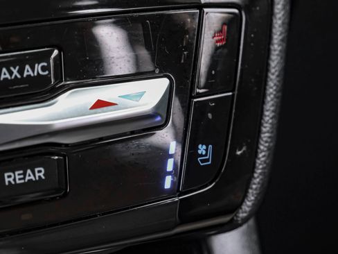 Used 2021 Ford Explorer Limited w/ Equipment Group 301A image 29