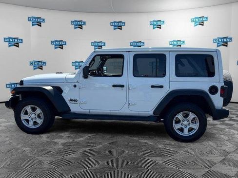 Used 2022 Jeep Wrangler Unlimited Sport w/ Sun And Sound Package AWD/4WD image 3