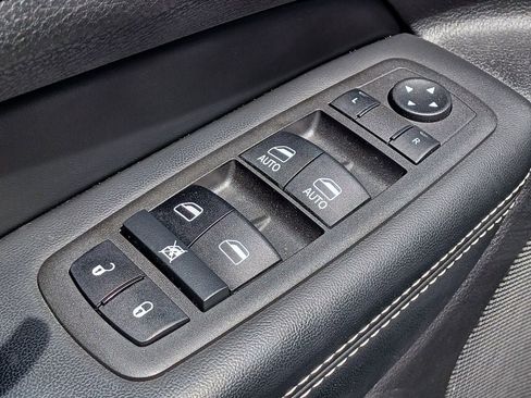 Used 2021 Jeep Grand Cherokee Limited w/ Quick Order Package 28K 80th AWD/4WD image 11