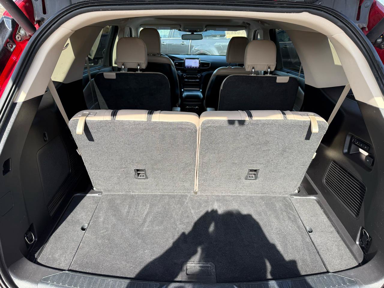 Used 2020 Ford Explorer Limited RWD image 18