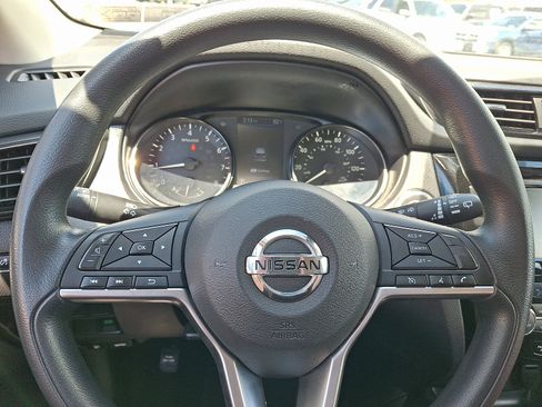 Used 2019 Nissan Rogue Sport SV AWD/4WD image 20