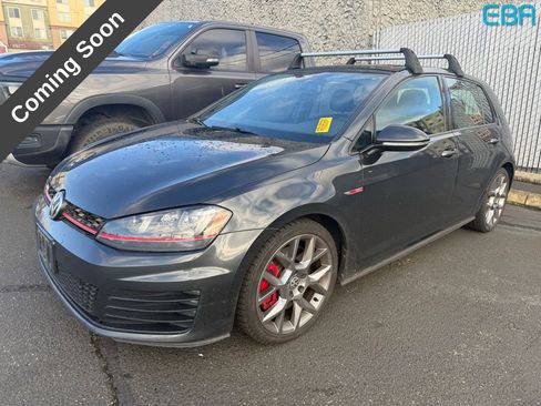 Used 2017 Volkswagen GTI SE image 3