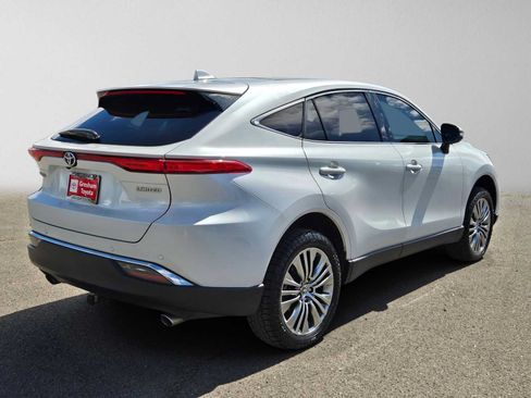 Certified 2024 Toyota Venza Limited AWD/4WD image 3
