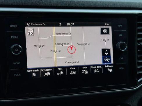 Used 2020 Volkswagen Atlas Cross Sport SEL FWD image 32