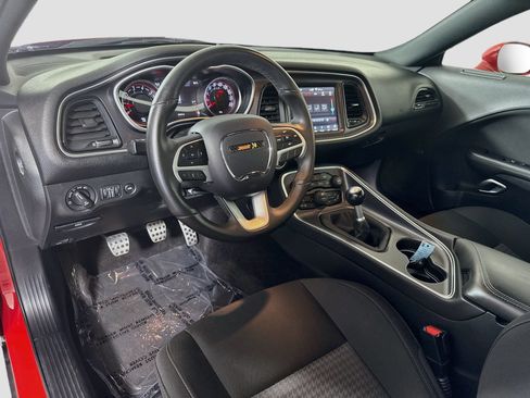 Used 2018 Dodge Challenger R/T Scat Pack RWD image 23