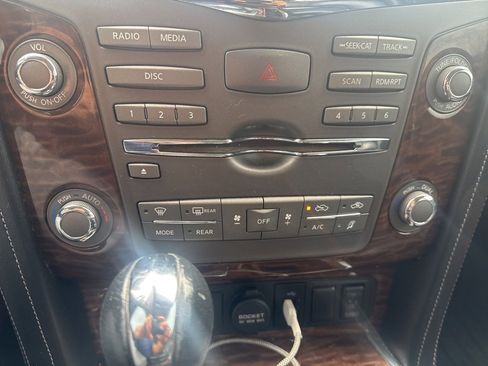 Used 2019 Nissan Armada SL w/ Premium Package image 9