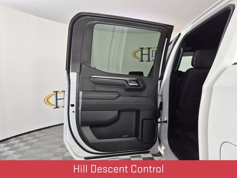 Certified 2026 GMC Sierra 1500 AT4 AWD/4WD image 32