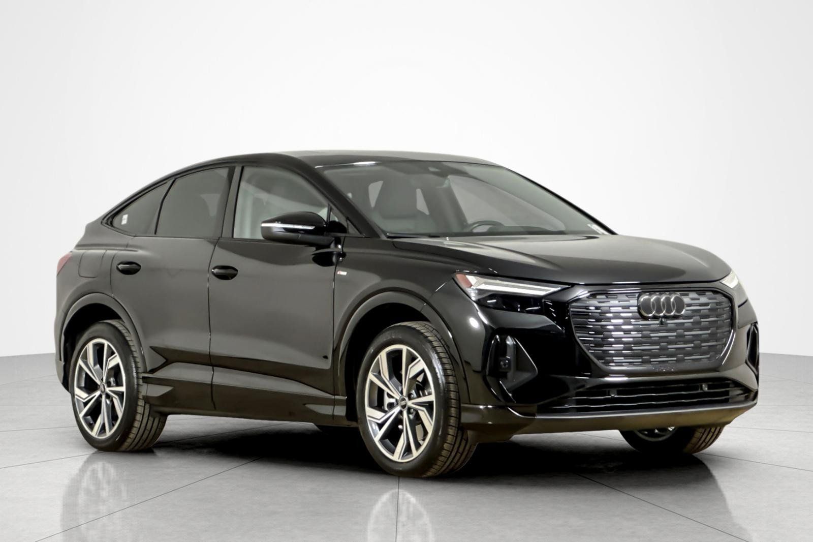 Certified 2023 Audi Q4 e-tron Premium w/ Convenience Package AWD/4WD image 7