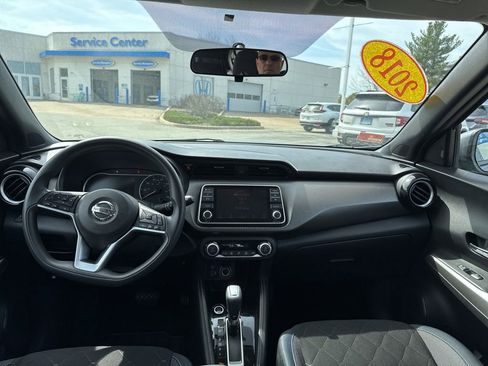 Used 2018 Nissan Kicks SV image 21