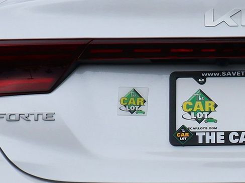 Used 2023 Kia Forte LXS w/ LXS Technology Package image 19