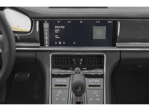 Used 2018 Porsche Panamera 4 image 10