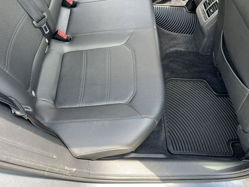 Used 2014 Volkswagen Passat 2.5 SE image 19