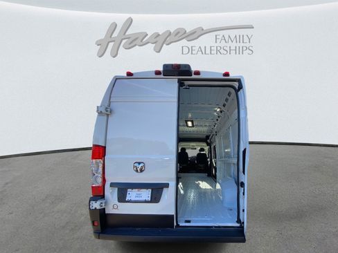 Used 2025 RAM ProMaster 2500 w/ Quick Order Package 22G SLT image 39