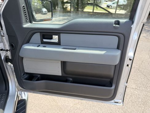 Used 2014 Ford F150 XLT w/ Equipment Group 302A Luxury RWD image 19