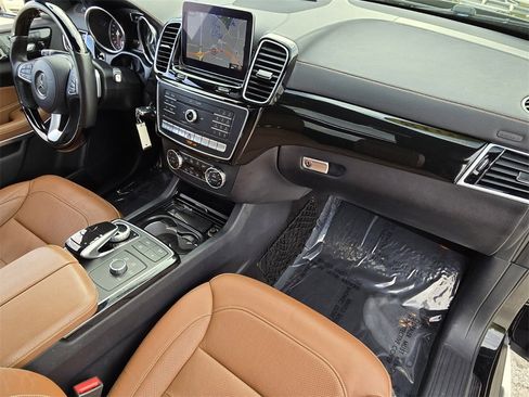 Used 2018 Mercedes-Benz GLS 550 4MATIC image 22