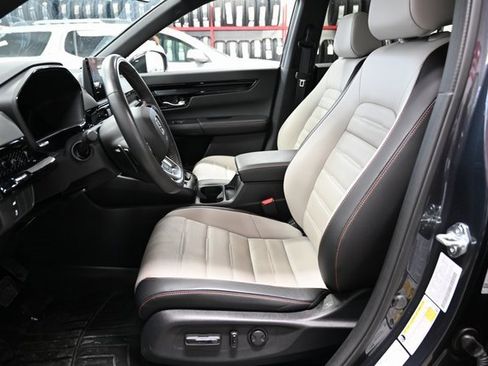 Used 2025 Honda CR-V Sport Touring image 10