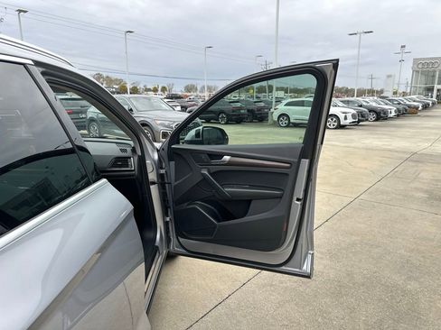 Used 2022 Audi Q5 2.0T Premium image 29