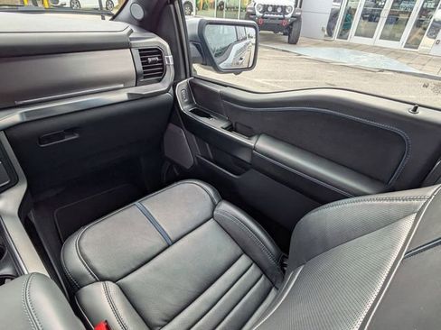 Used 2025 Ford F150 Platinum w/ FX4 Off-Road Package AWD/4WD image 17