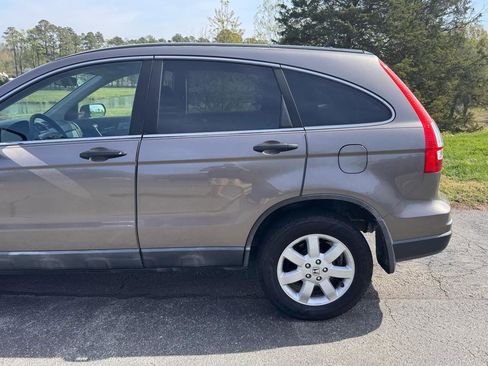Used 2011 Honda CR-V SE image 10