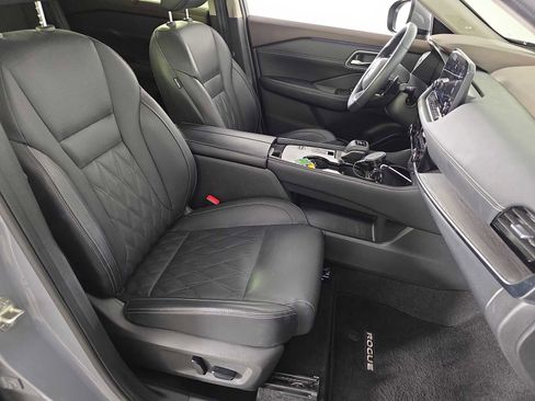 Used 2023 Nissan Rogue Platinum w/ Platinum Premium Package image 32