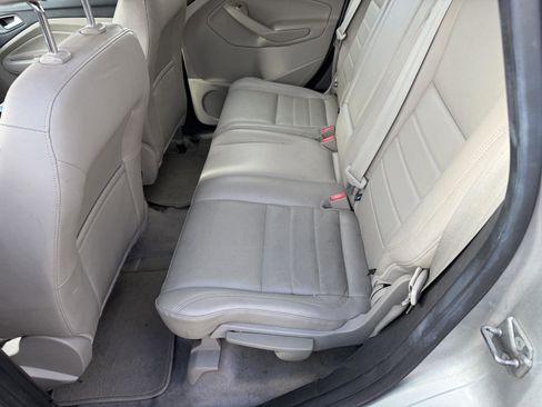Used 2013 Ford C-MAX SEL FWD image 12